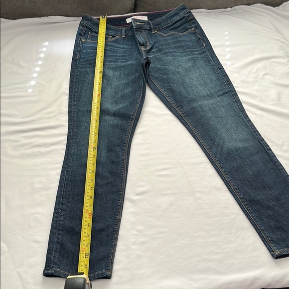 Isaac Mizrahi Dark Blue Jeans with Pink Stitching - Picture 3 of 12